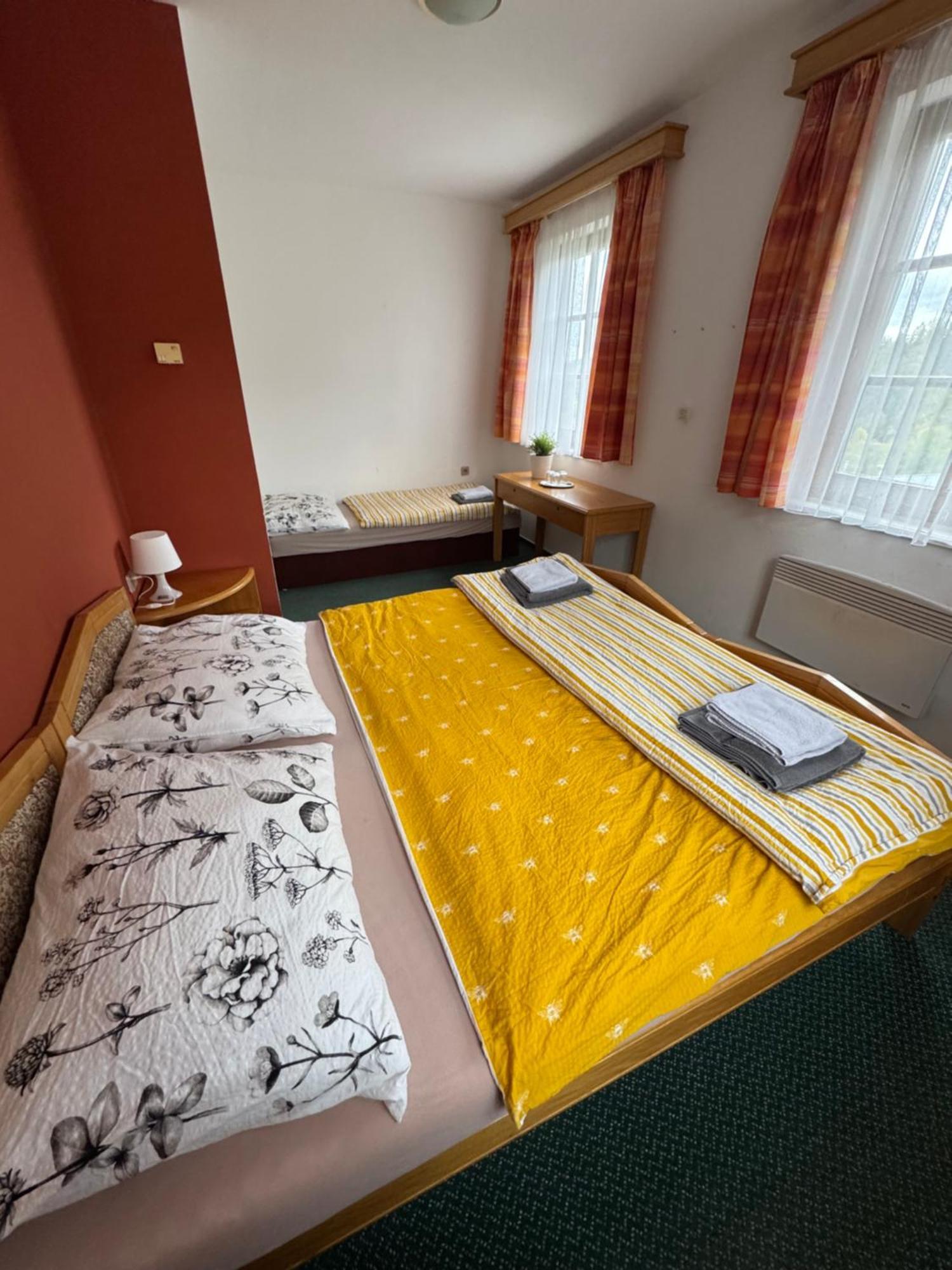Lucni Dum Hotell Janské Lázně Rom bilde
