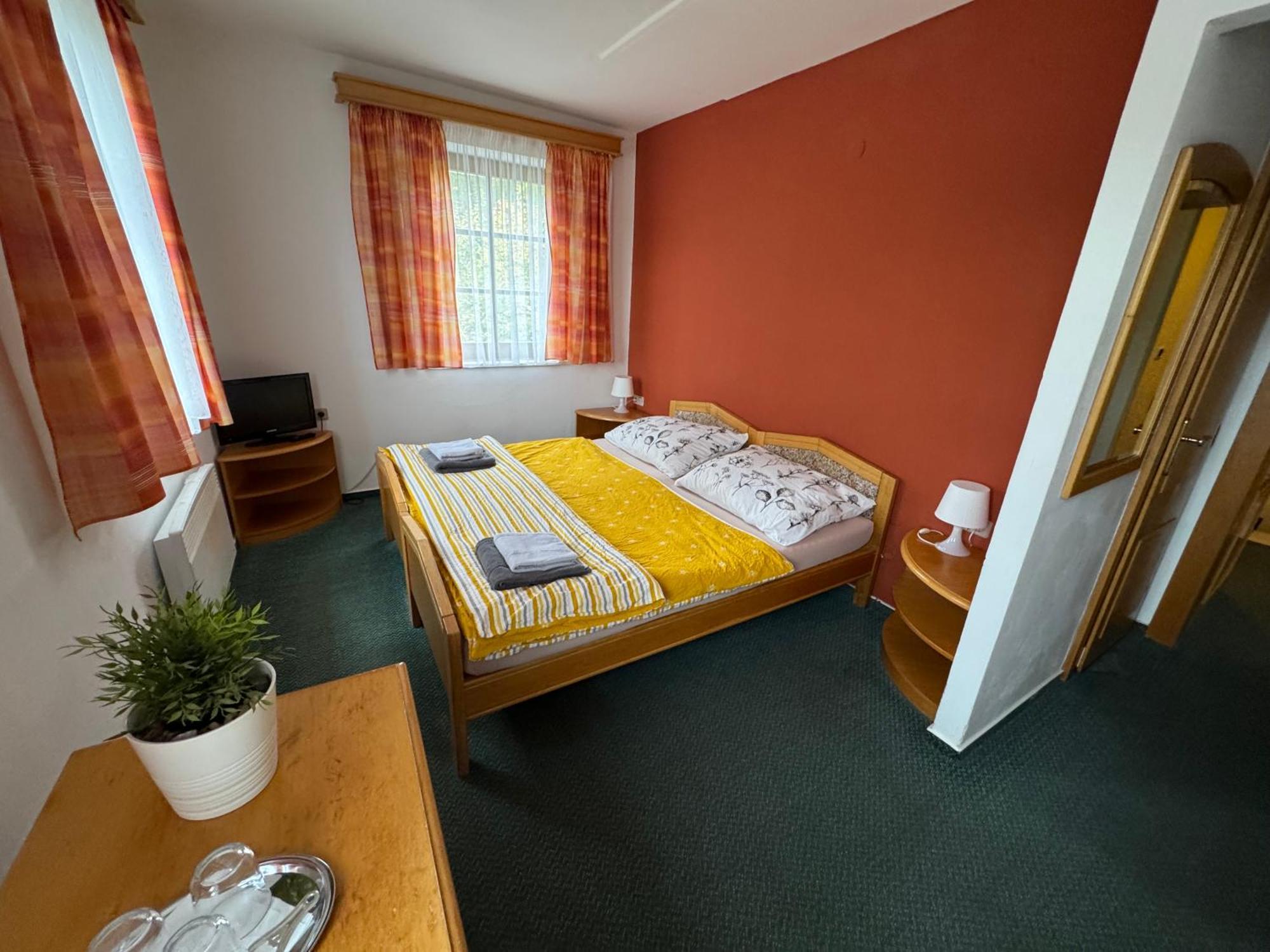 Lucni Dum Hotell Janské Lázně Rom bilde