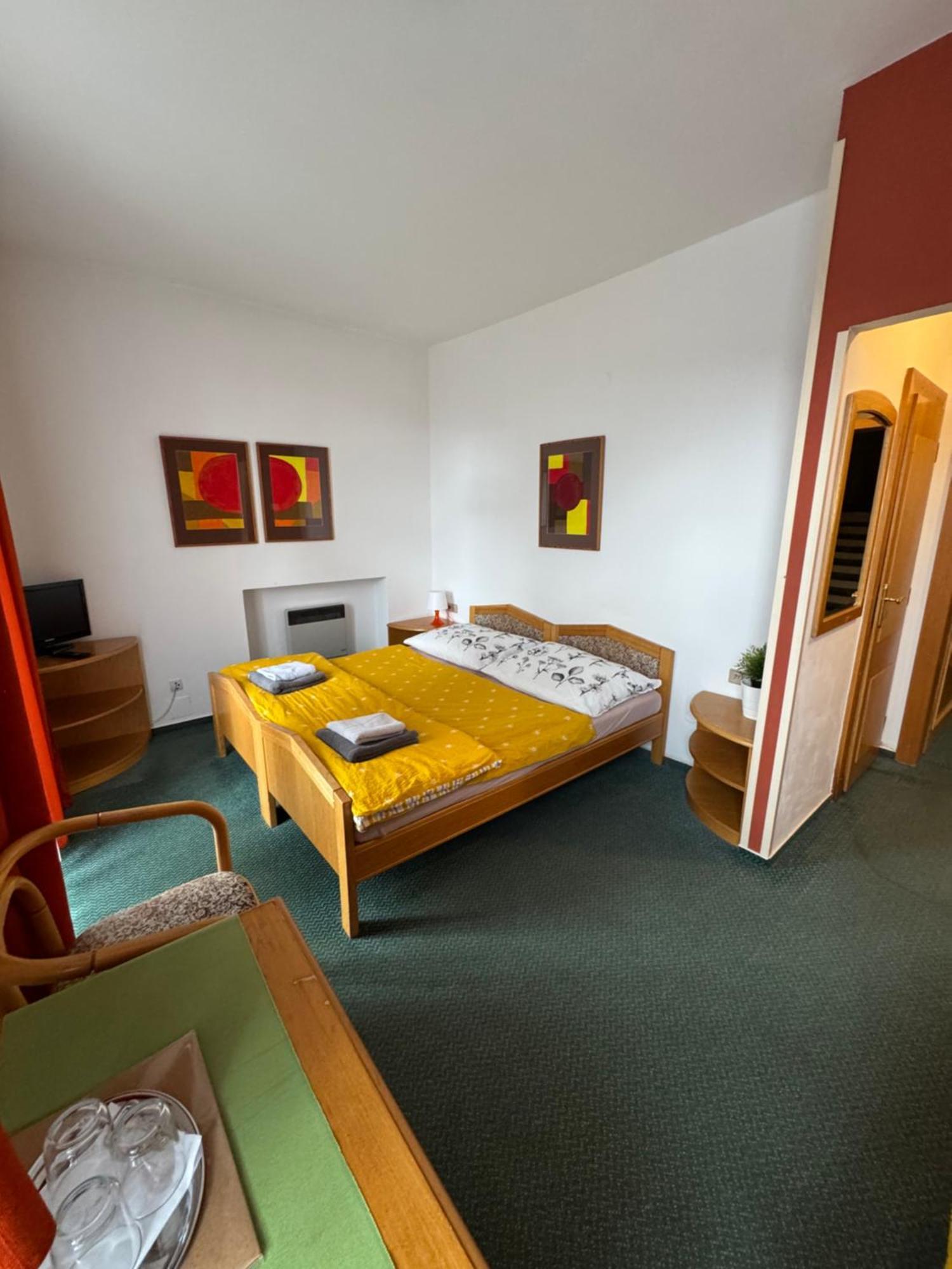 Lucni Dum Hotell Janské Lázně Rom bilde