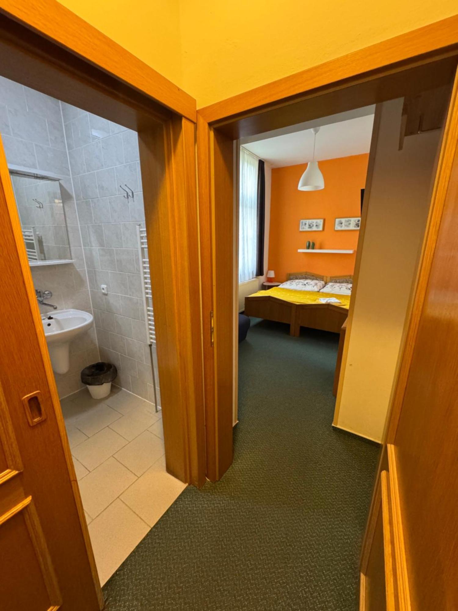 Lucni Dum Hotell Janské Lázně Rom bilde